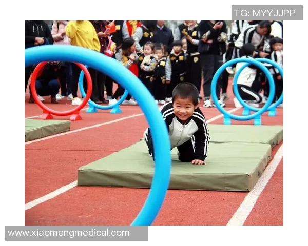 足球巨星陪伴孩子共享欢乐时光共度温馨而难忘的特别一天